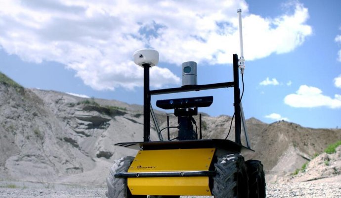 魯渝能源：引領防爆機器人無線充電新時代