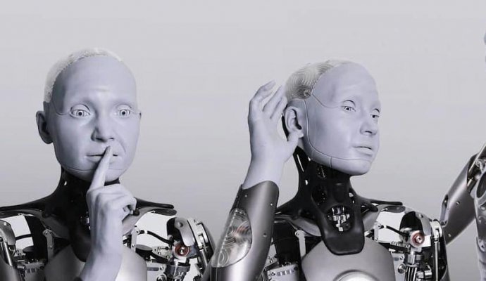 什么是人形機器人？現狀與未來（無線充電）